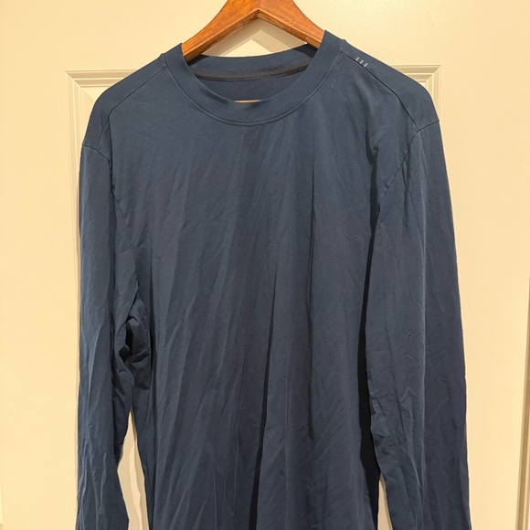 Lululemon Long Sleeve Shirt Large Navy - Picture 1 of 1